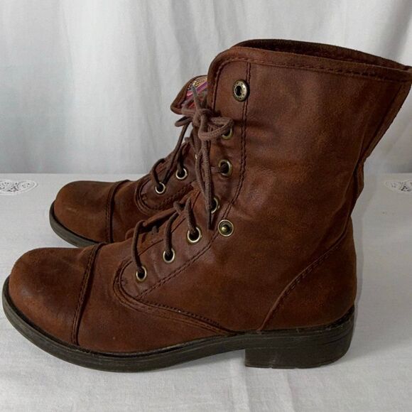American Eagle Boho Fold-Over Combat Boots Women’s 8 Brown Faux Leather Aztec Wo - Picture 2 of 14